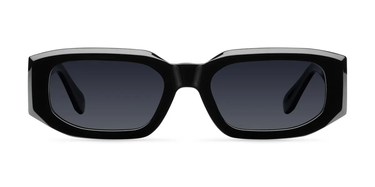 Kira All Black