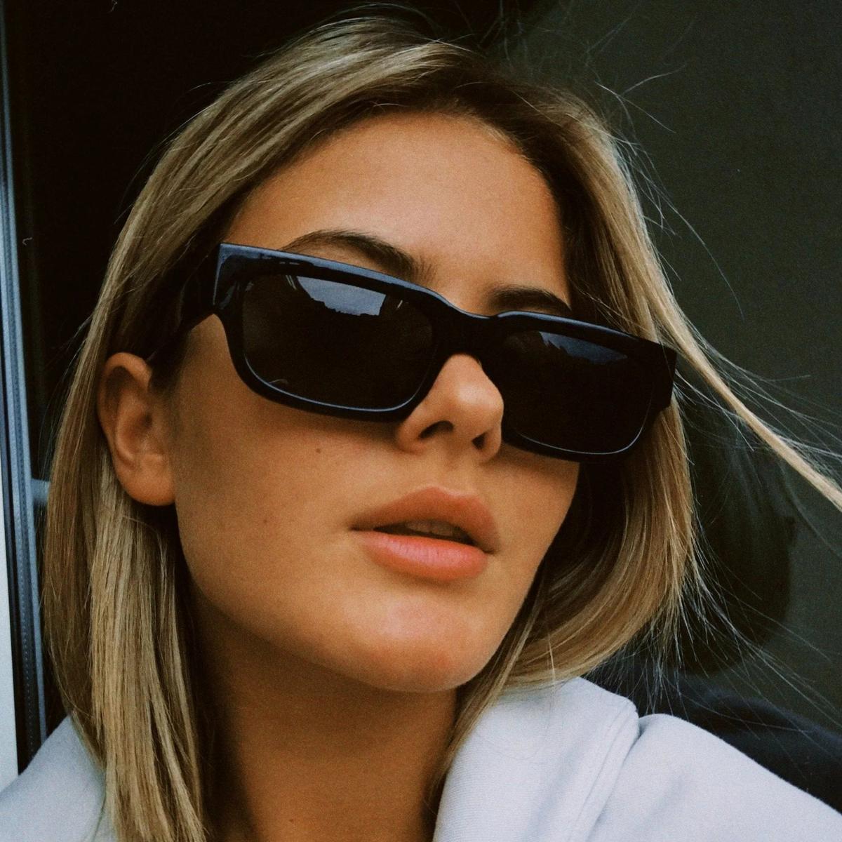 Meller Thabo All Black sunglasses