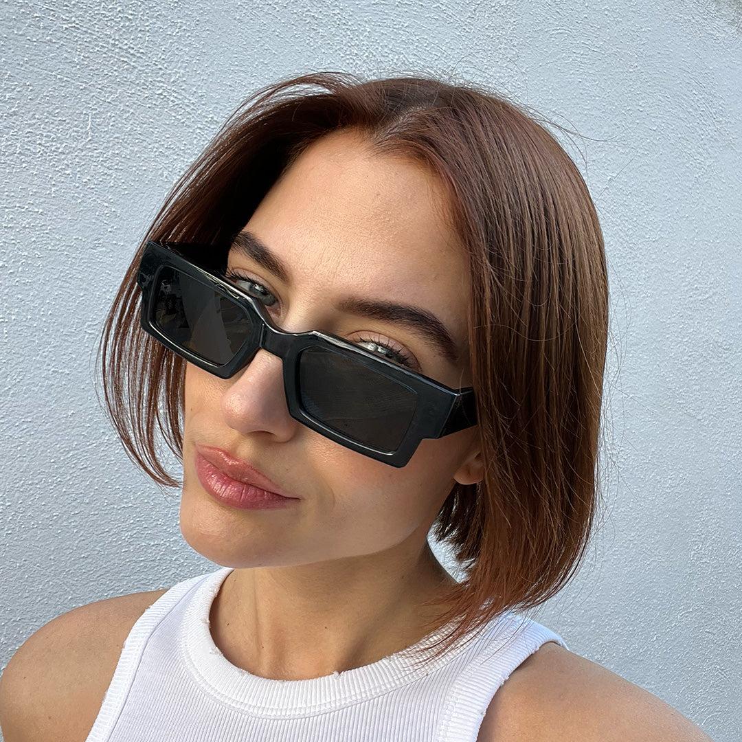 Meller Ayira All Black sunglasses